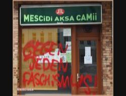 Berlin'deki Mescid-i Aksa Camii'ne çirkin saldırı